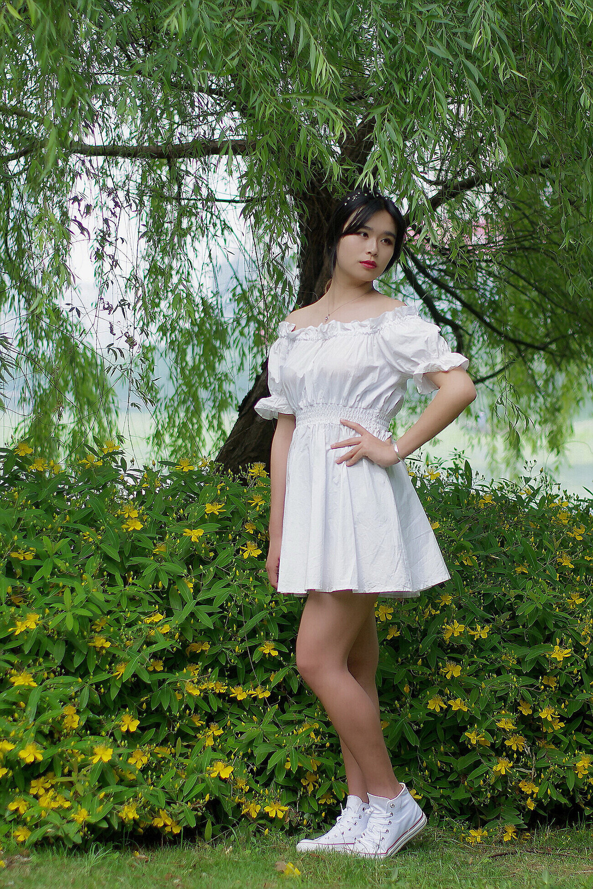 武汉古琴台公园外拍佳丽一组