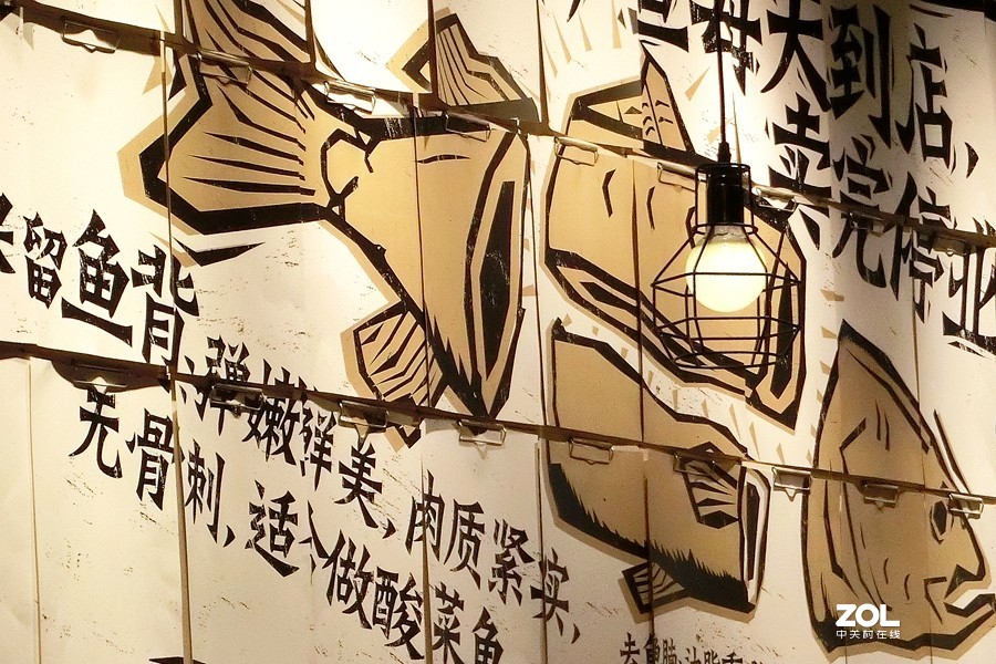 小 餐 厅 的 随 拍