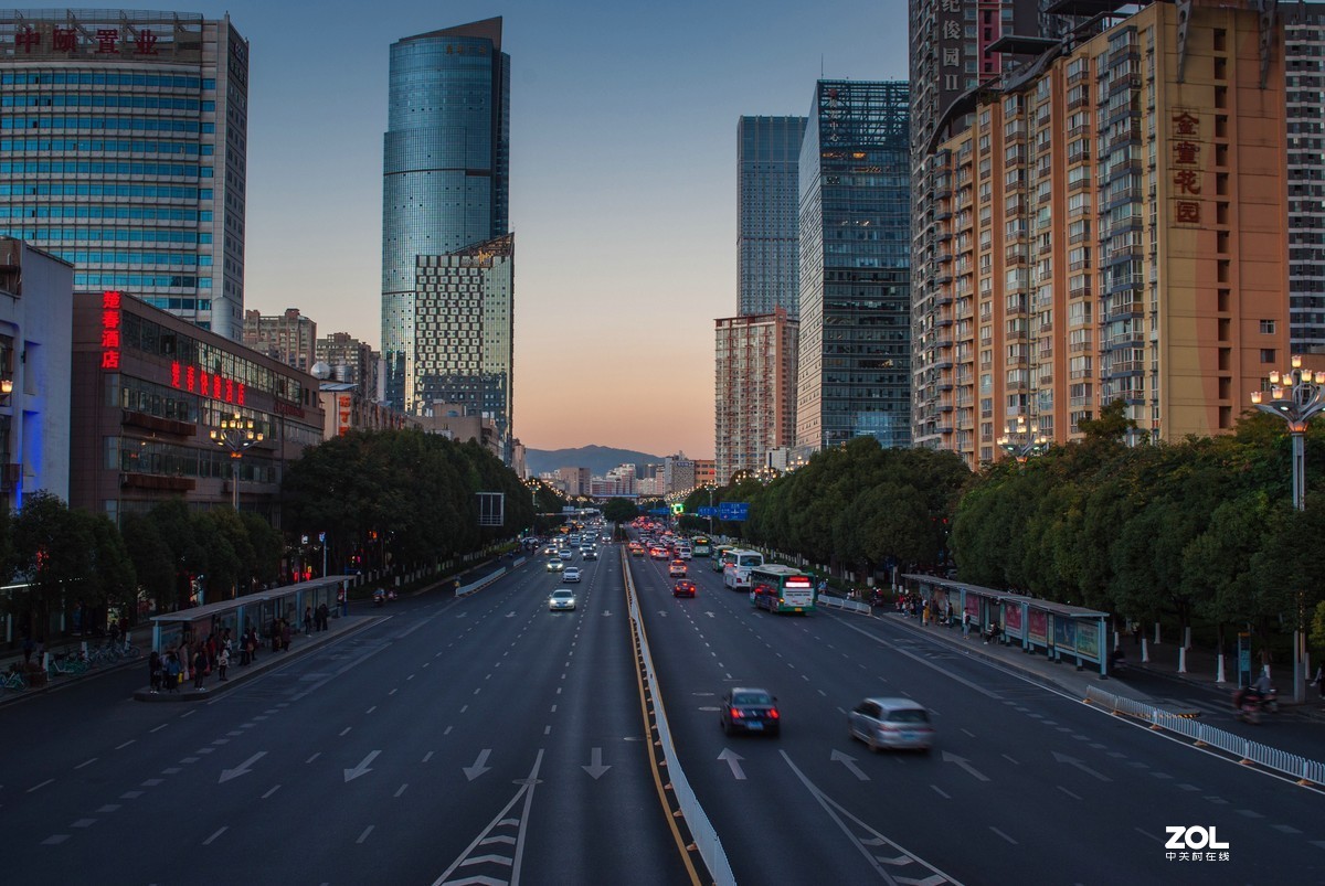 现在还有人用k200d拍照吗？