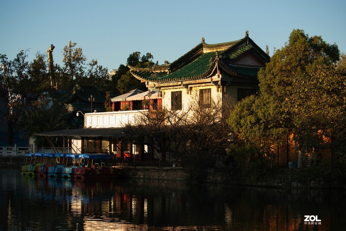 现在还有人用k200d拍照吗？