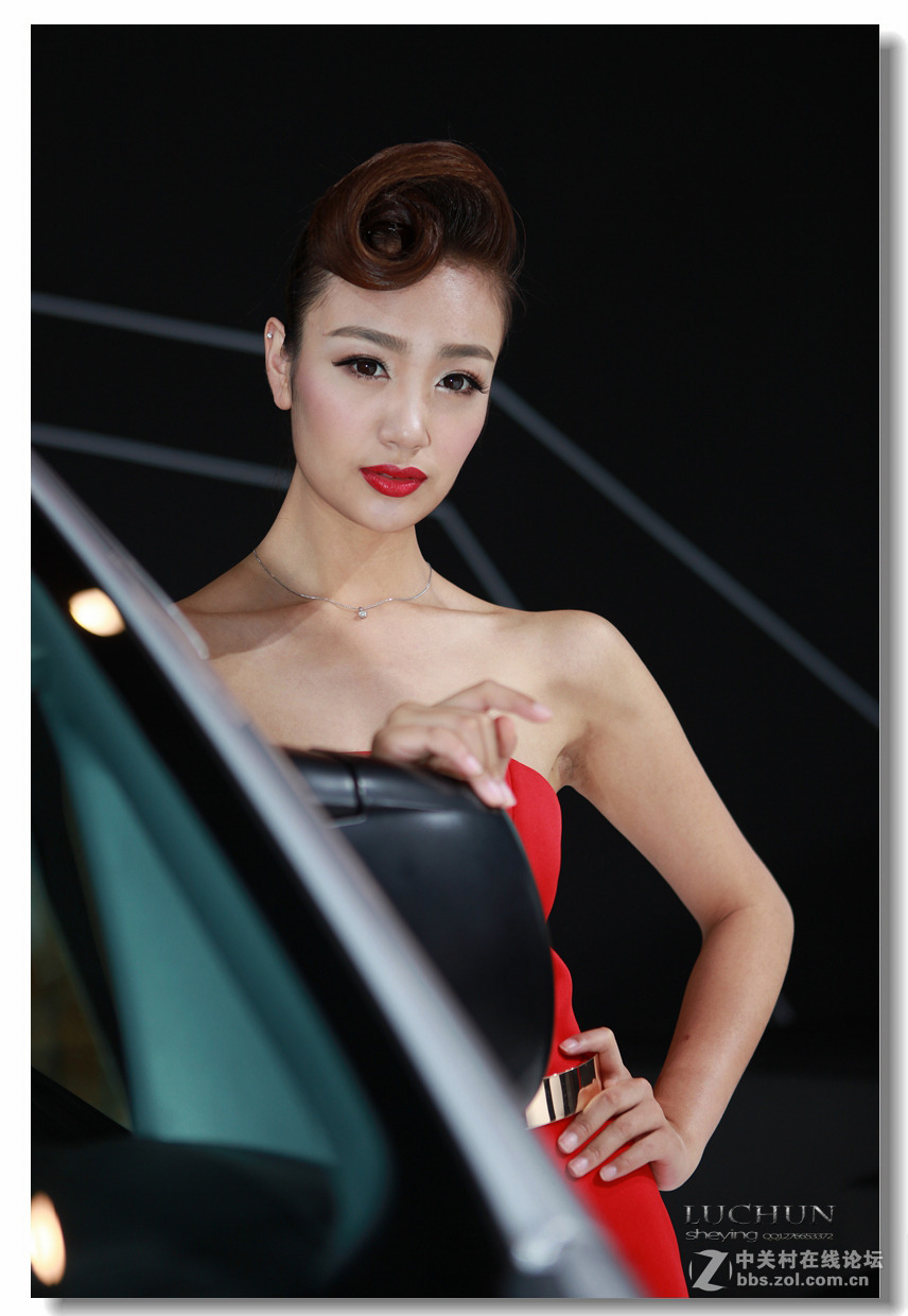 江淮车模依然靓丽