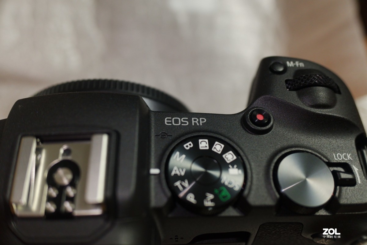 星光入手佳能EOS RP开箱