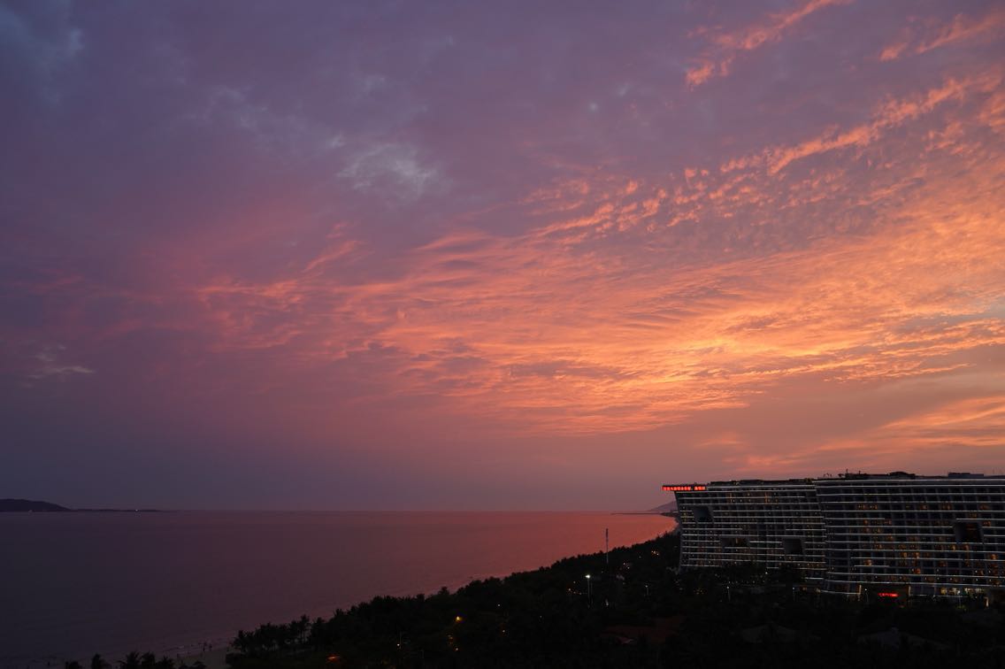 一组晚霞的形成与消散