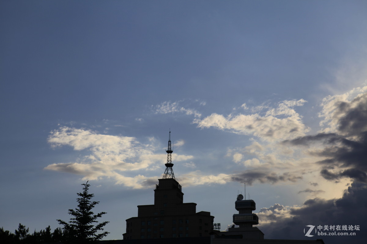 THE greatest nature photographs exhibition of LAO'AN