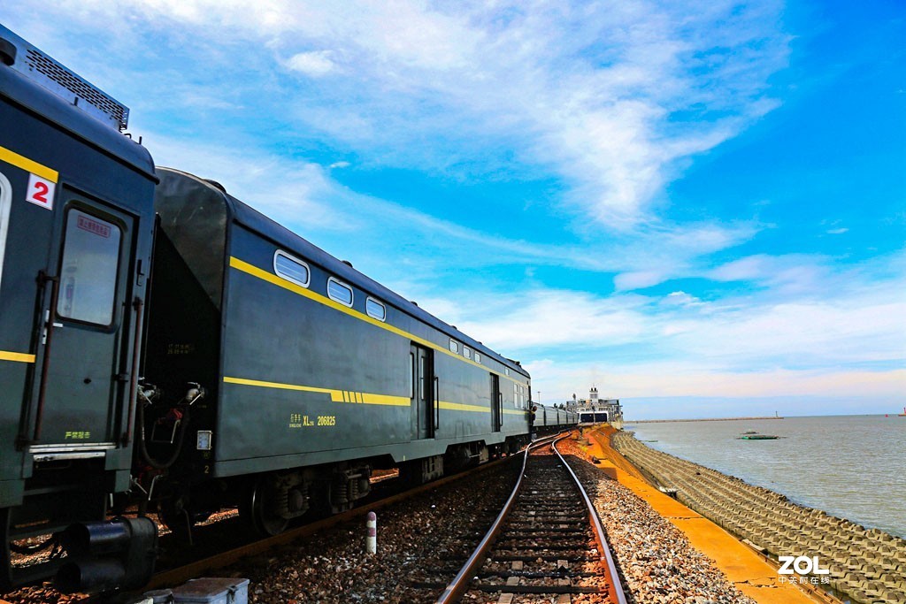 列车上船过琼州海峡