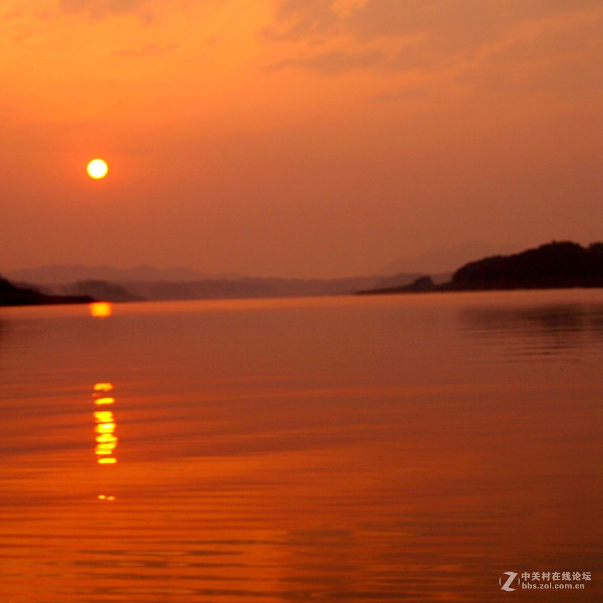 信阳南湾水利风景区初夏晨霞
