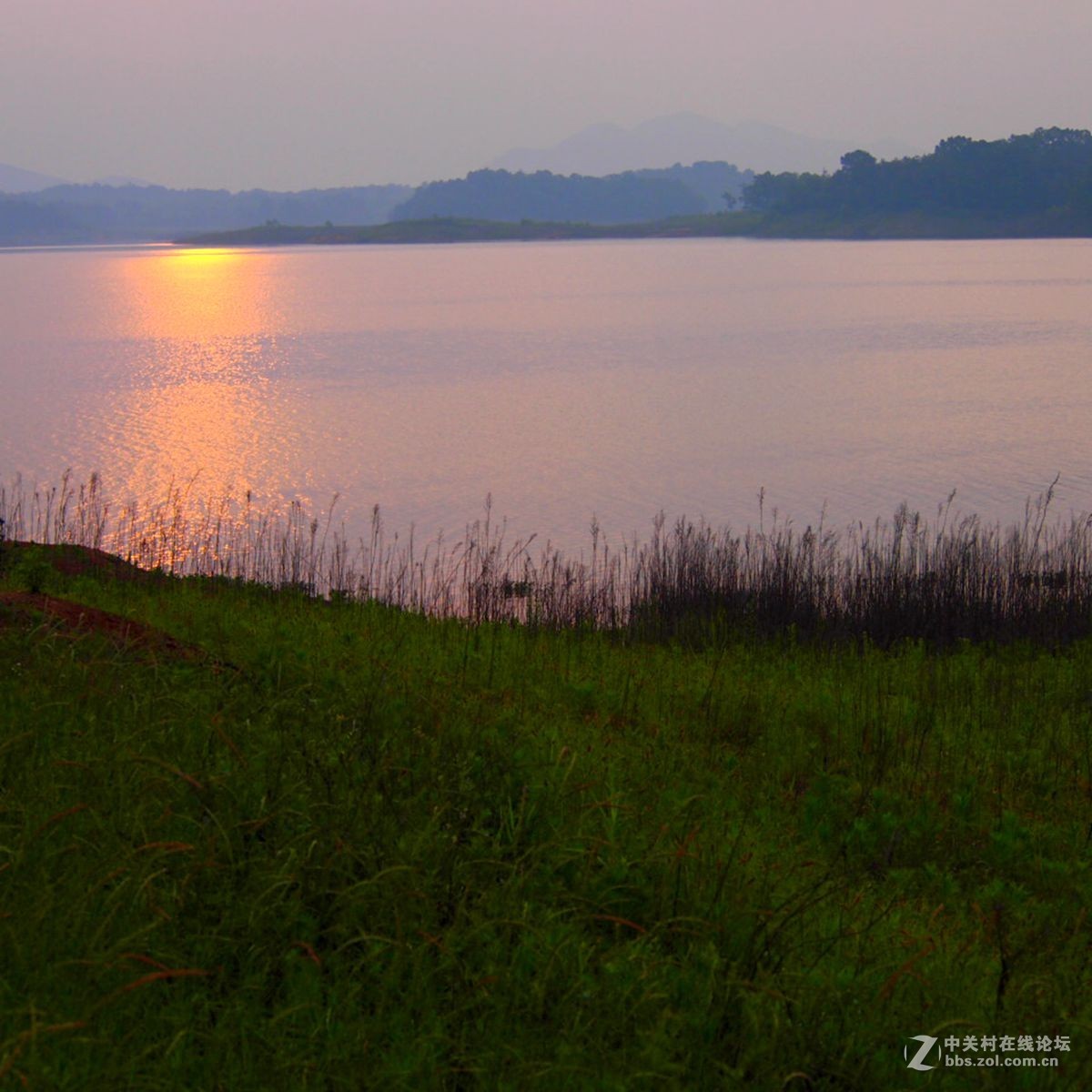 信阳南湾水利风景区初夏晨霞