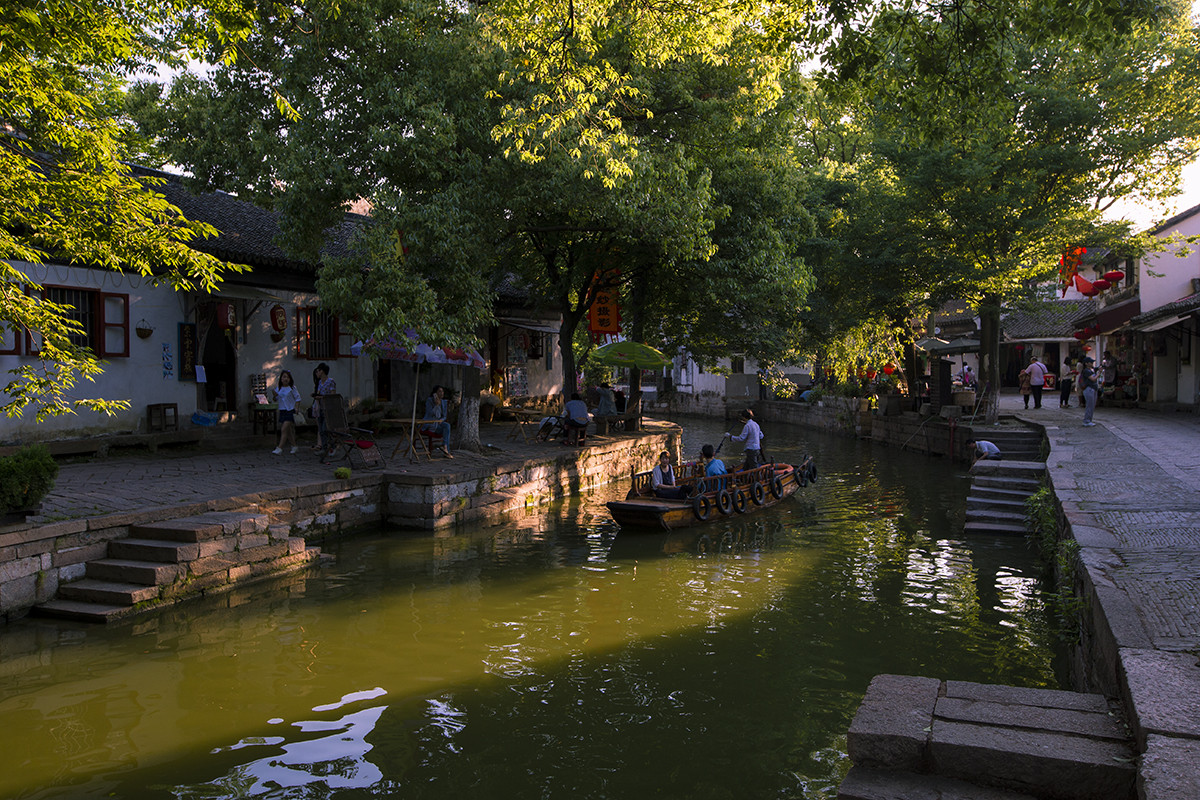 同里古镇三桥景区的傍晚