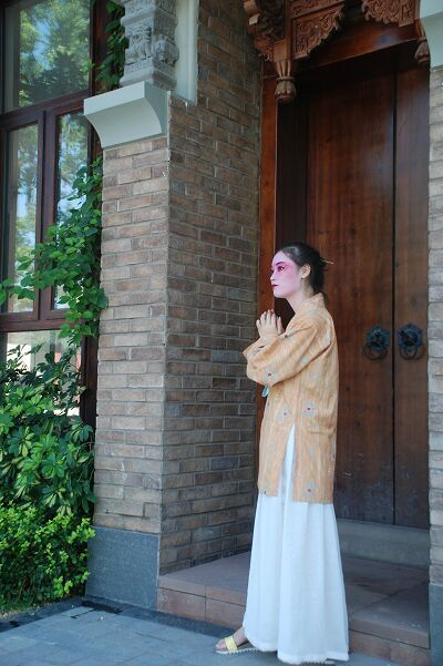 在洛帶博客小鎮完成的漢服戲曲油彩妝結合的創意攝影