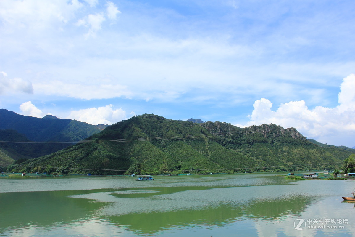 粤北深山的长湖水库1