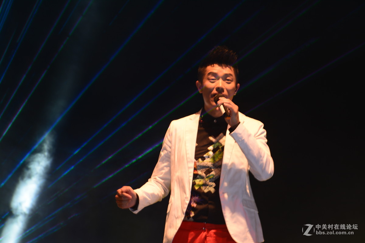 凤凰传奇到江油演出