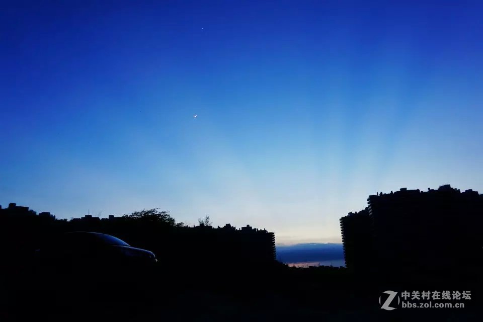 初用a6000的隨手拍~~~望高人指點