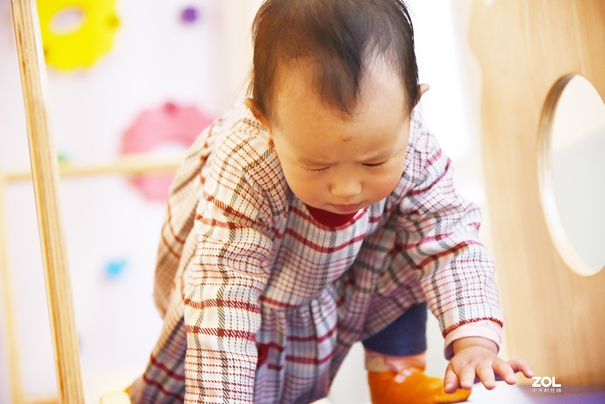 【2019】086---小孙女成长记13 {早教中心玩一会}