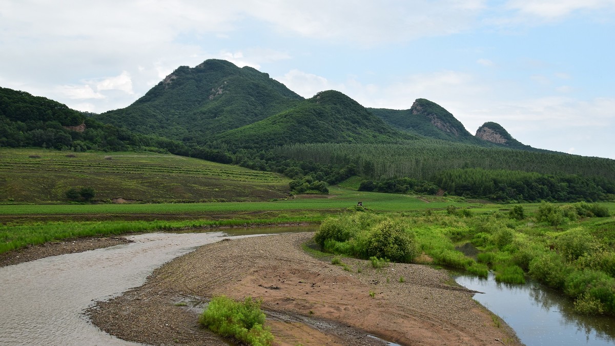 19.622尚志山关登山