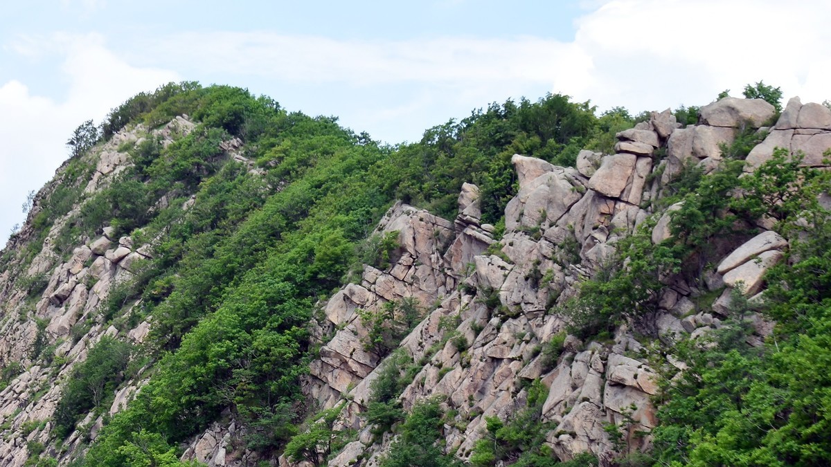 19.622尚志山关登山