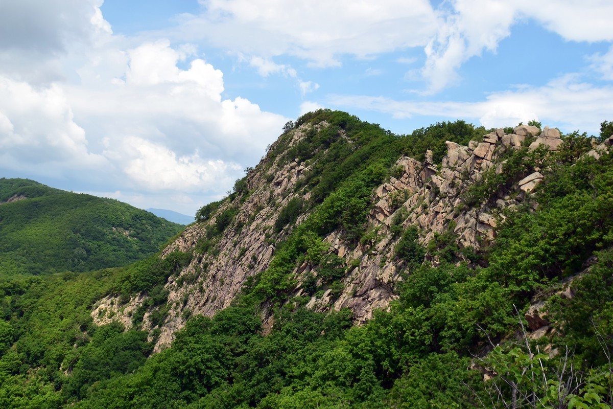 19.622尚志山关登山