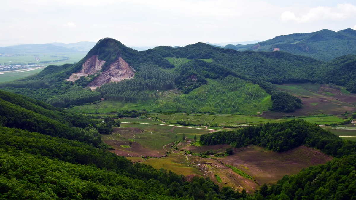 19.622尚志山关登山