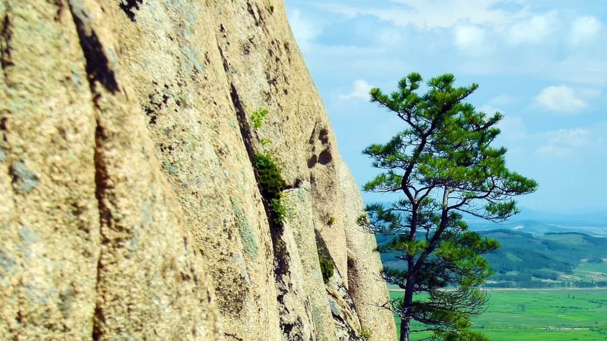 19.622尚志山关登山