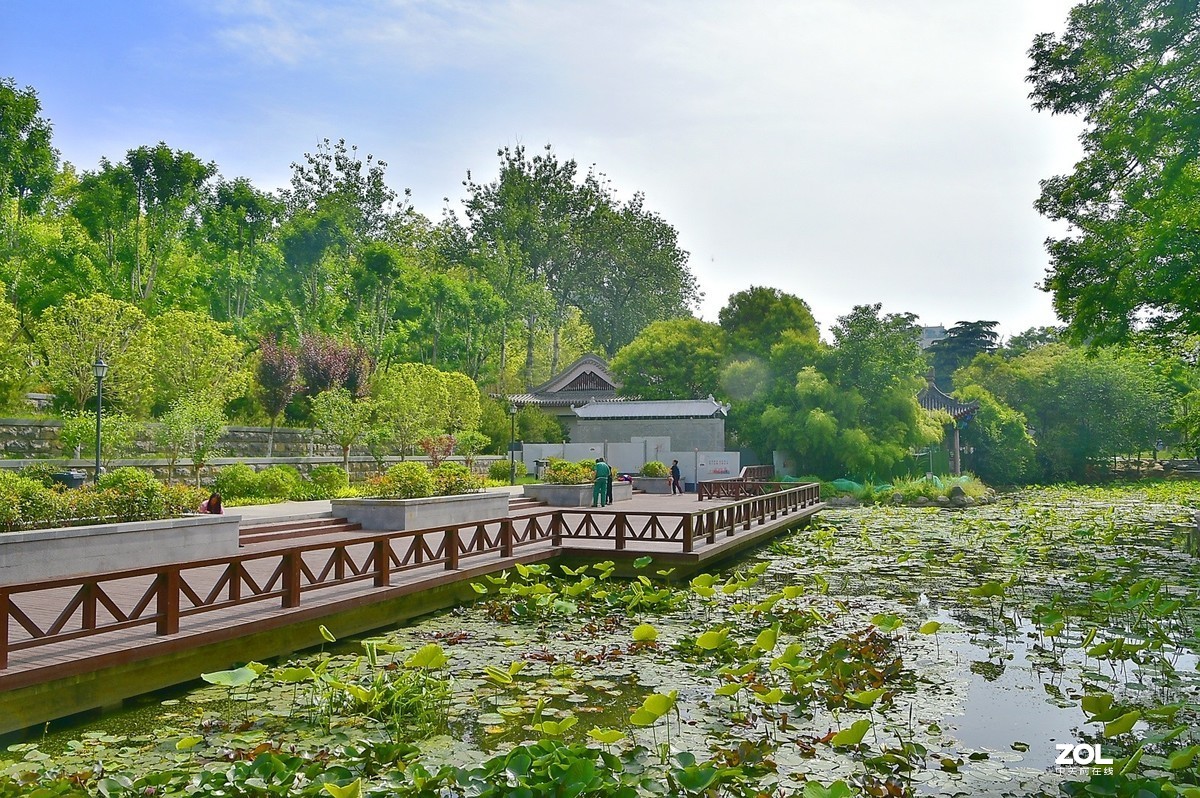 游拍西安莲湖公园