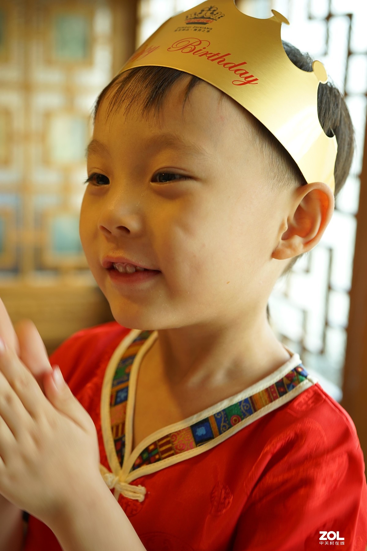 小外孙过生日一一快快乐乐！