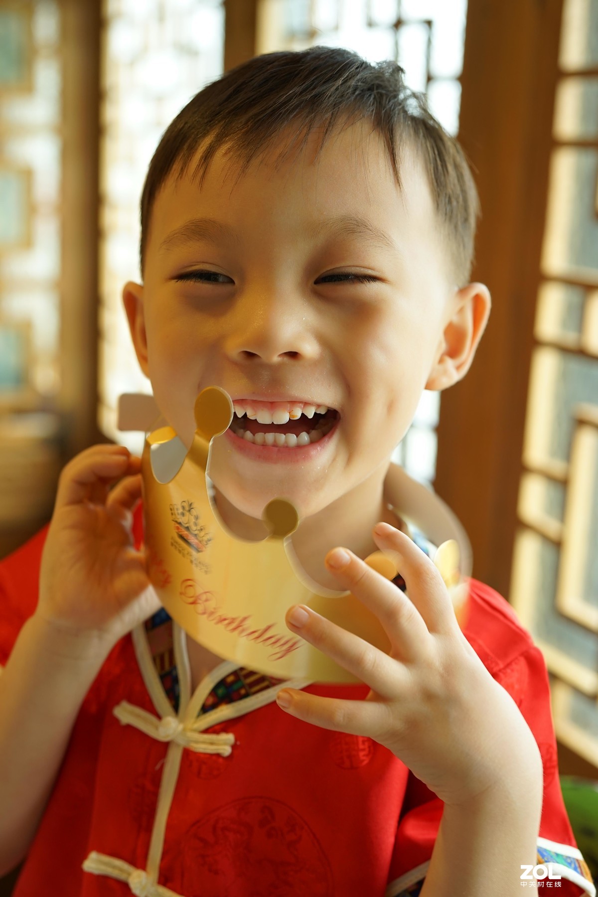 小外孙过生日一一快快乐乐！