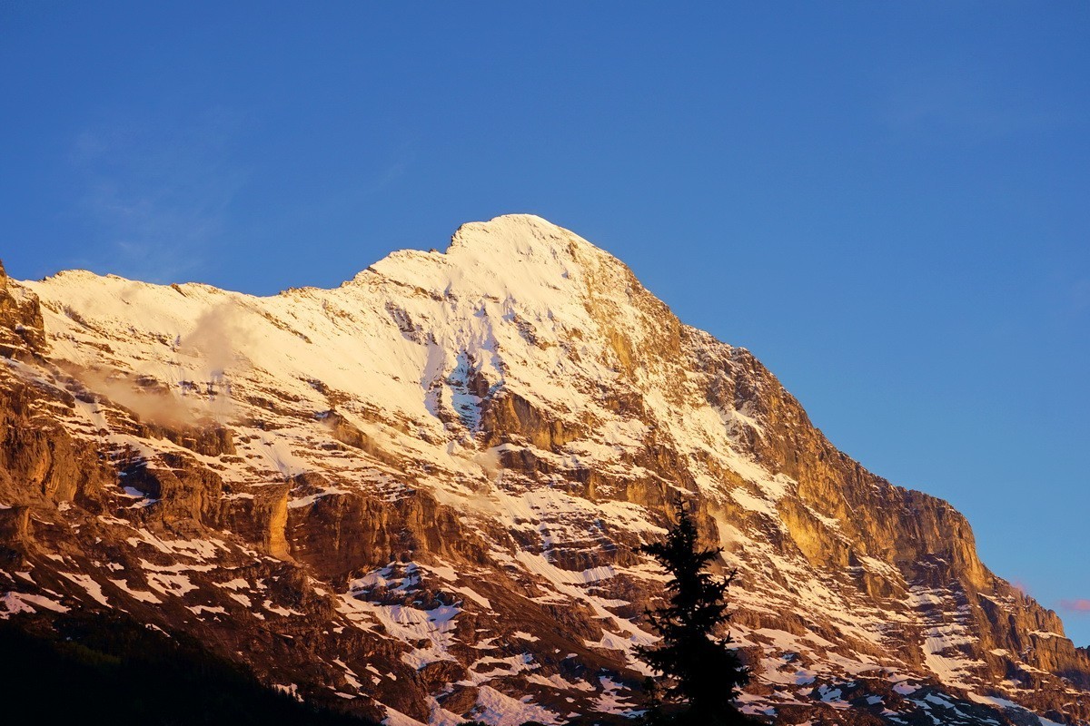 2019-6-13 在格林德瓦看到岂止是壮观
