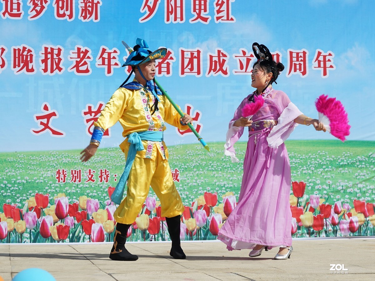 露天演岀刘海砍樵