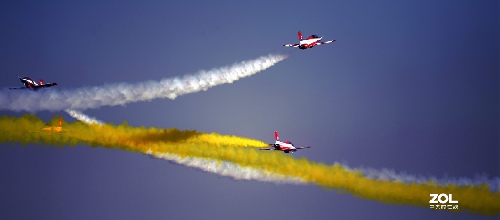 空军建军70周年（红鹰表演队 ）高教八飞行表演