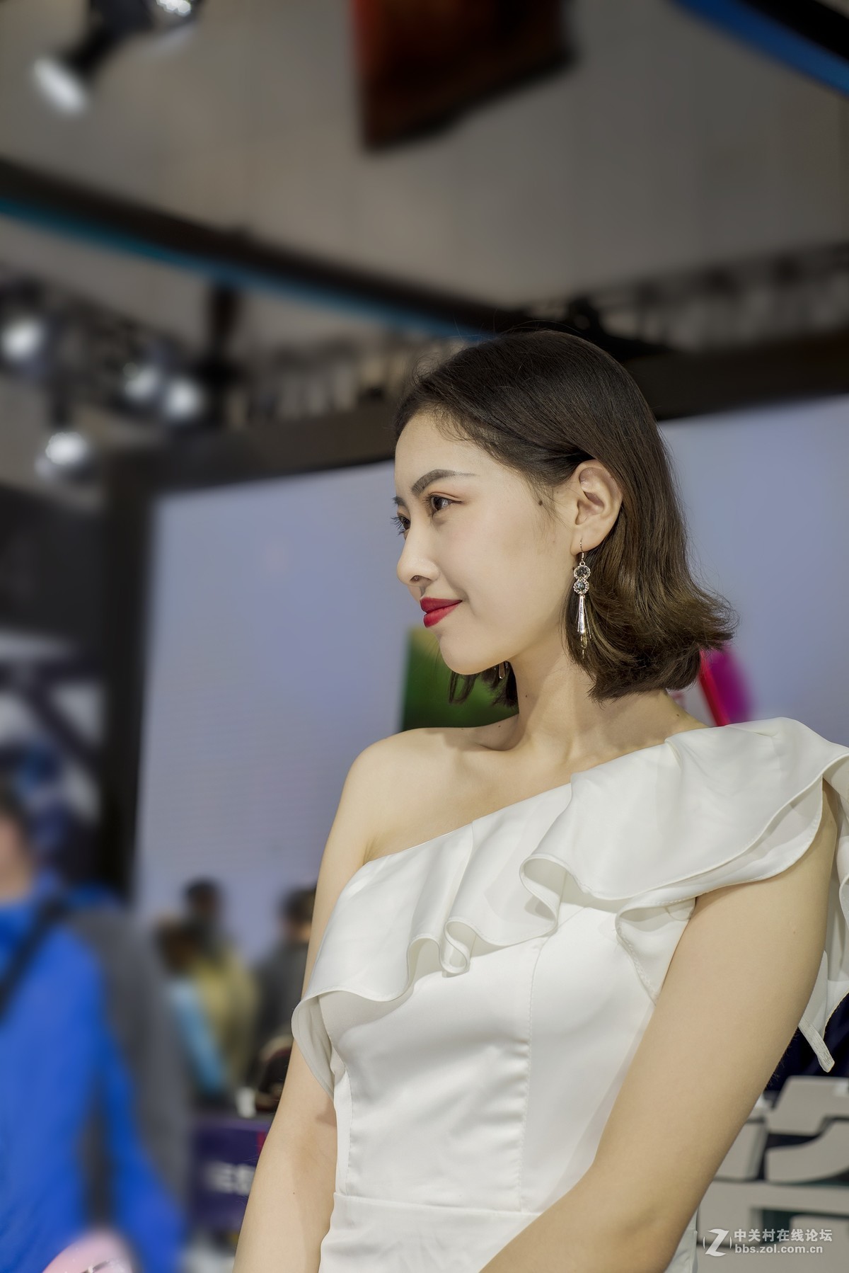 电动自行车展人像练习2