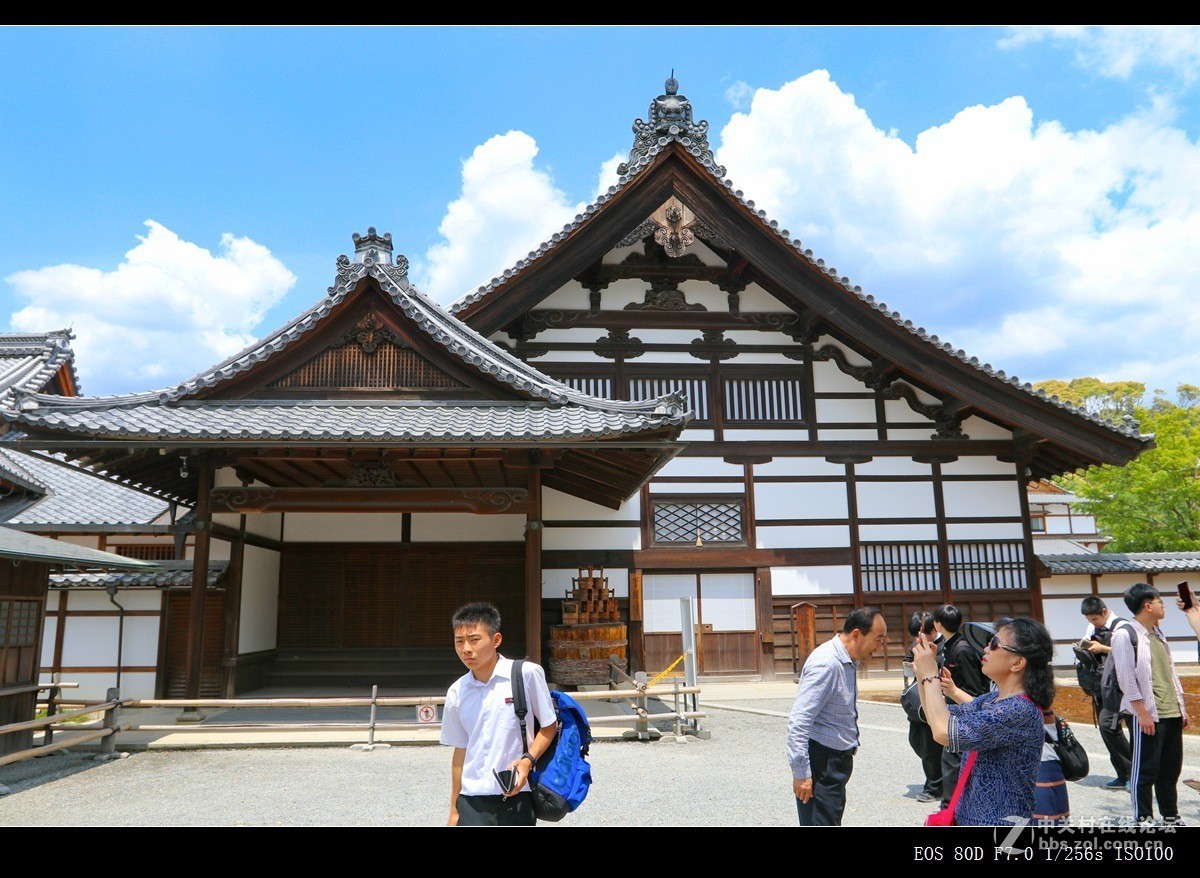 为感谢逍遥版主长期对SX10小版的支持，发一帖岛国风光致谢