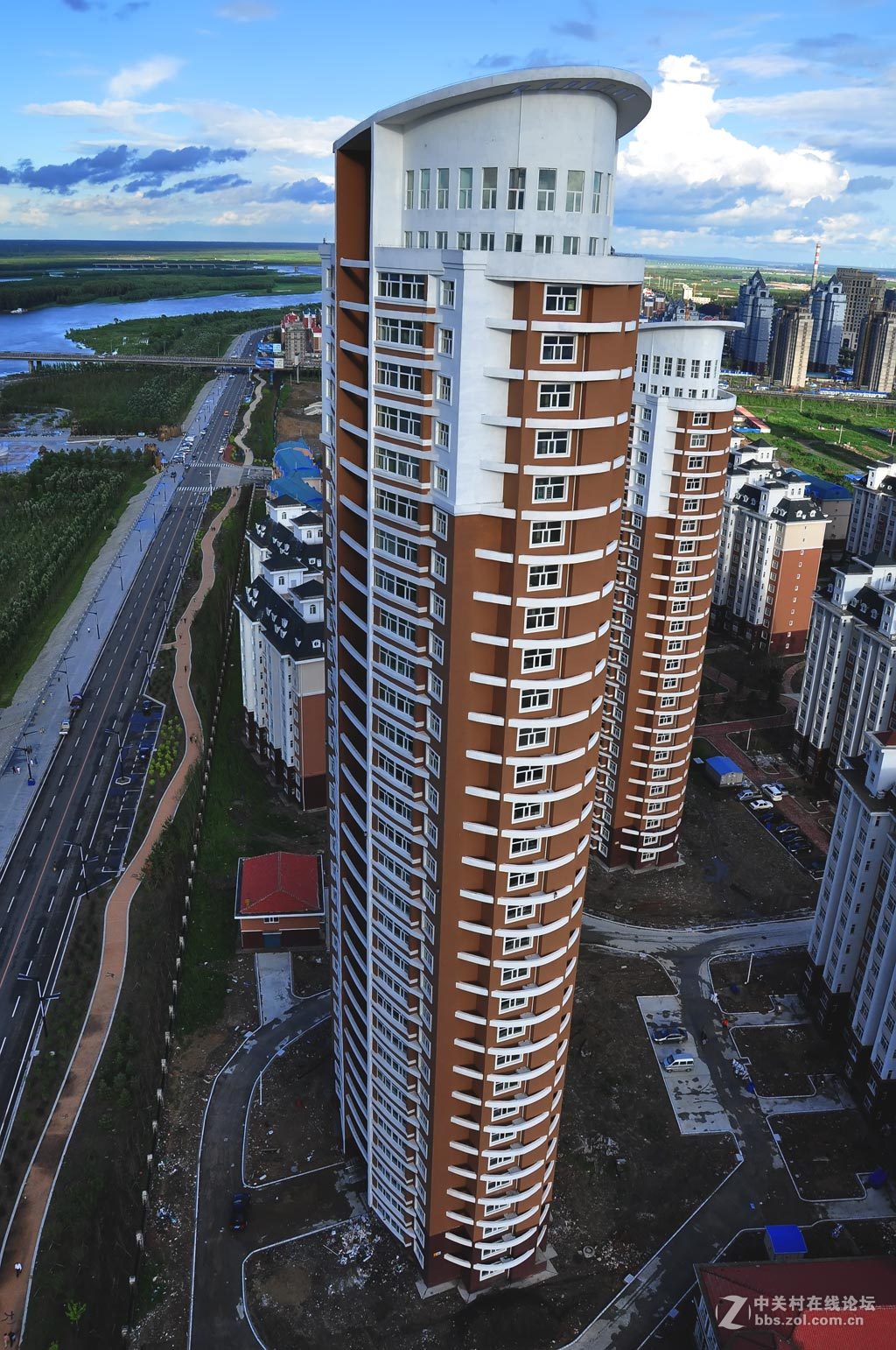 吉林省松原市油田三百栋楼群风光