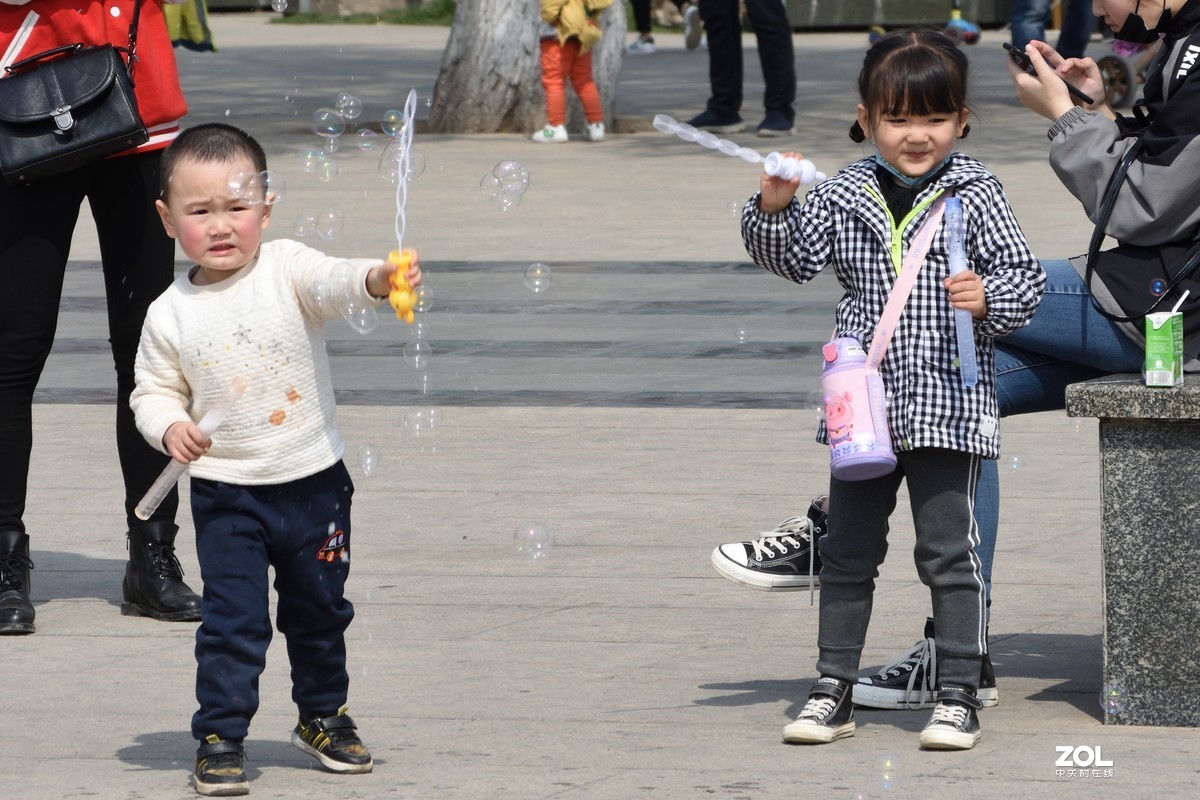 学了一点点后期，来纪念一下我的这支腾龙B018。