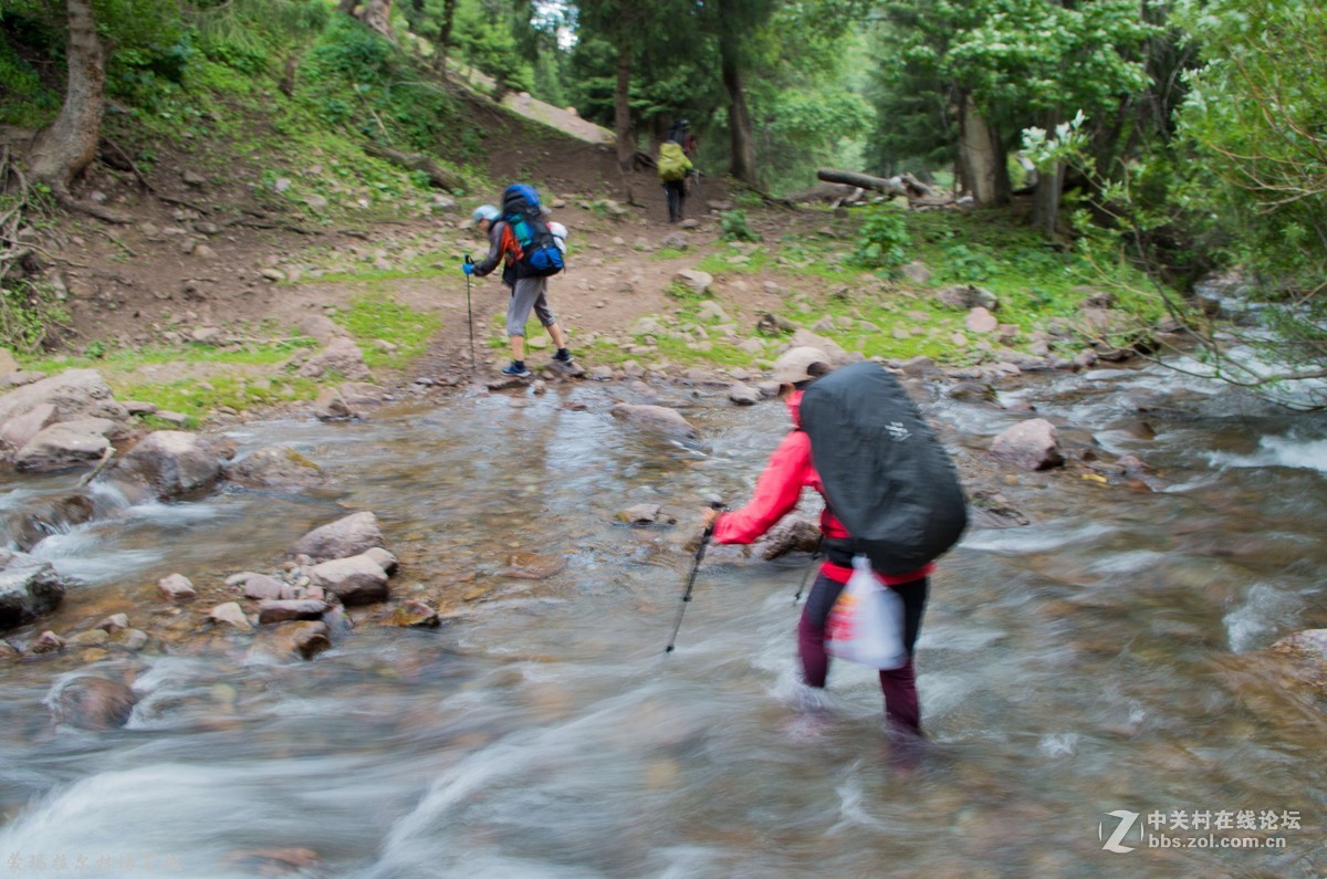 伊犁尼勒克蒙玛拉尔林场穿越