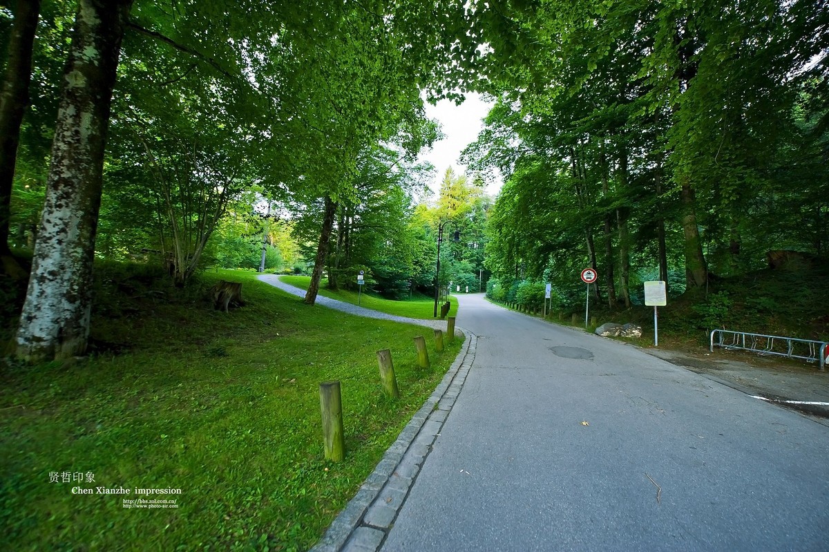 ----  【  旅  欧  漫  步  】 ----