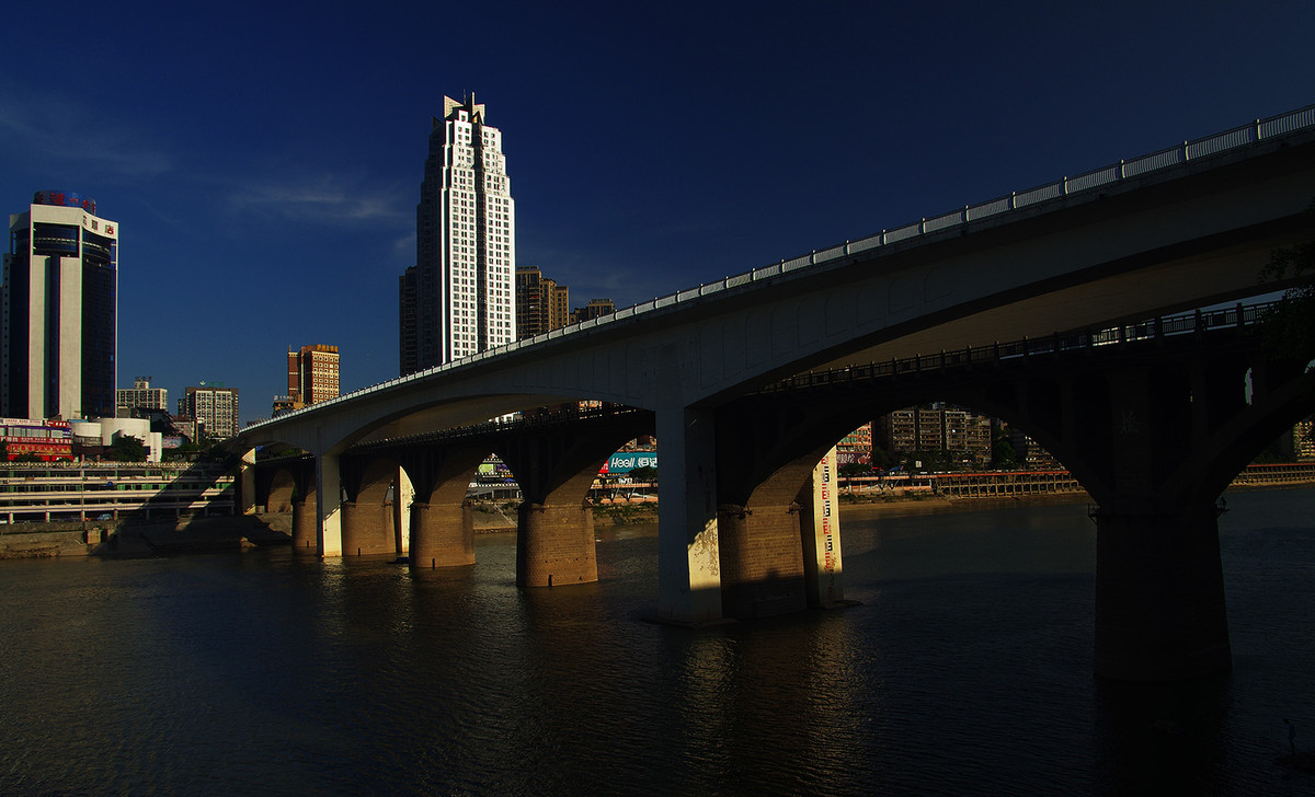 醉美中国酒城泸州