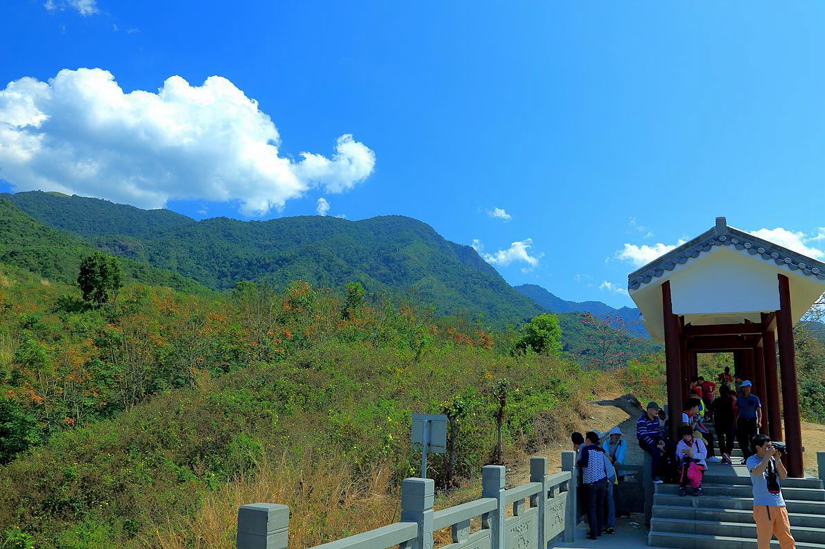 《海南昌江霸王岭风光》