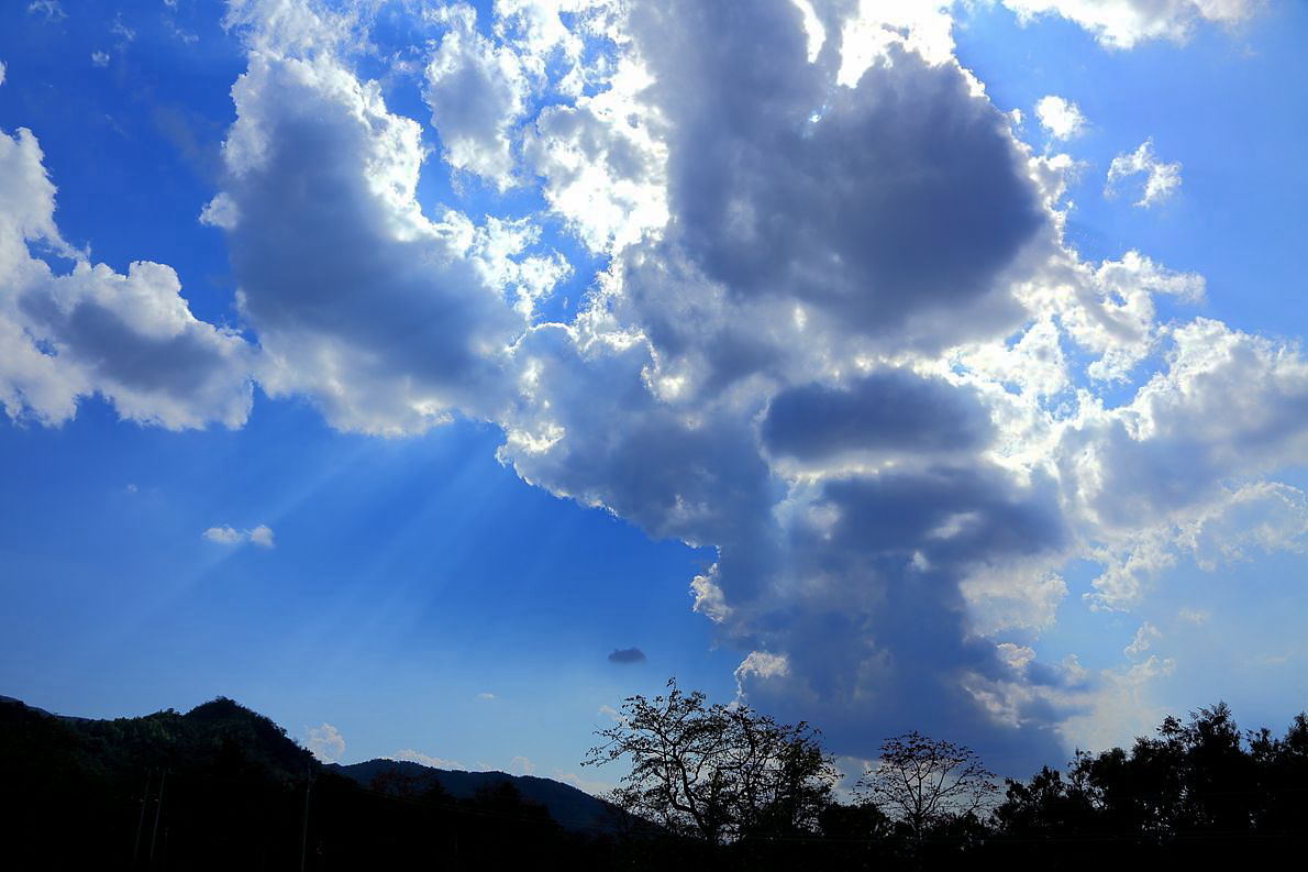 《海南昌江霸王岭风光》