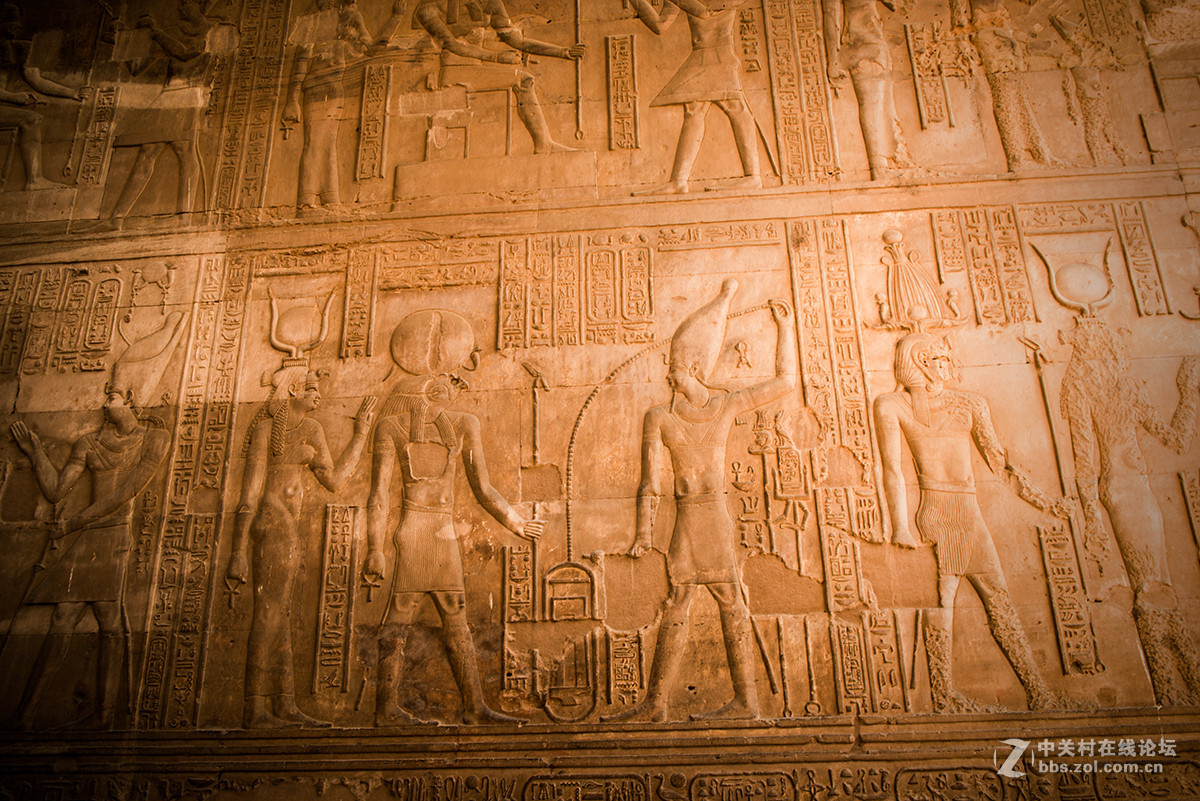 埃及科翁坡神庙的壁画