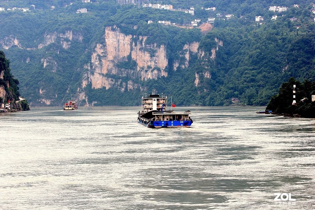 西陵峡景色（一组小白兔风光）