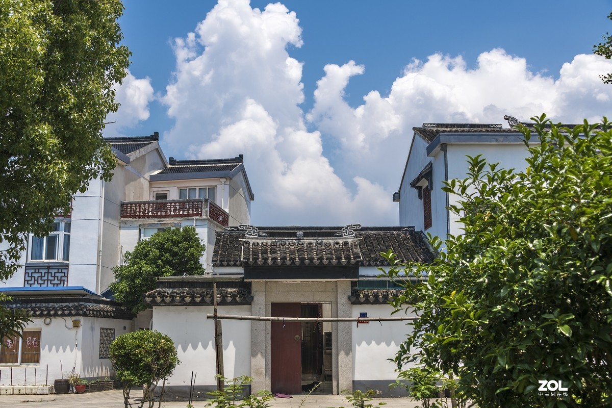 5月份的太湖湖畔