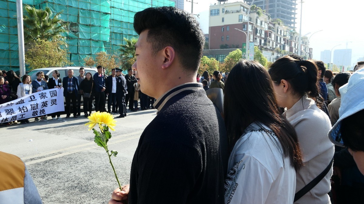 迎接英雄归故里