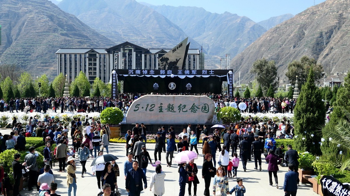 迎接英雄归故里