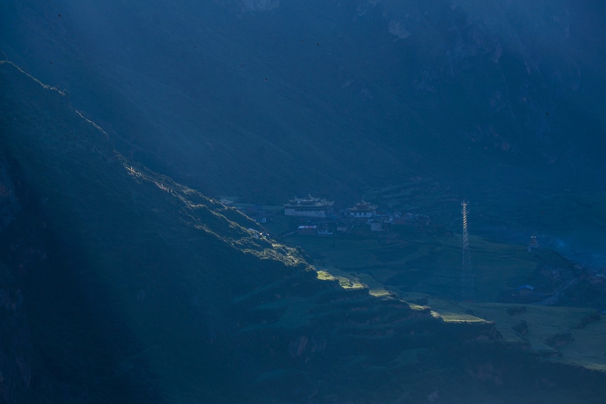 一组扎尕那风光，贺好友“雲龍觀海”再挑重担！