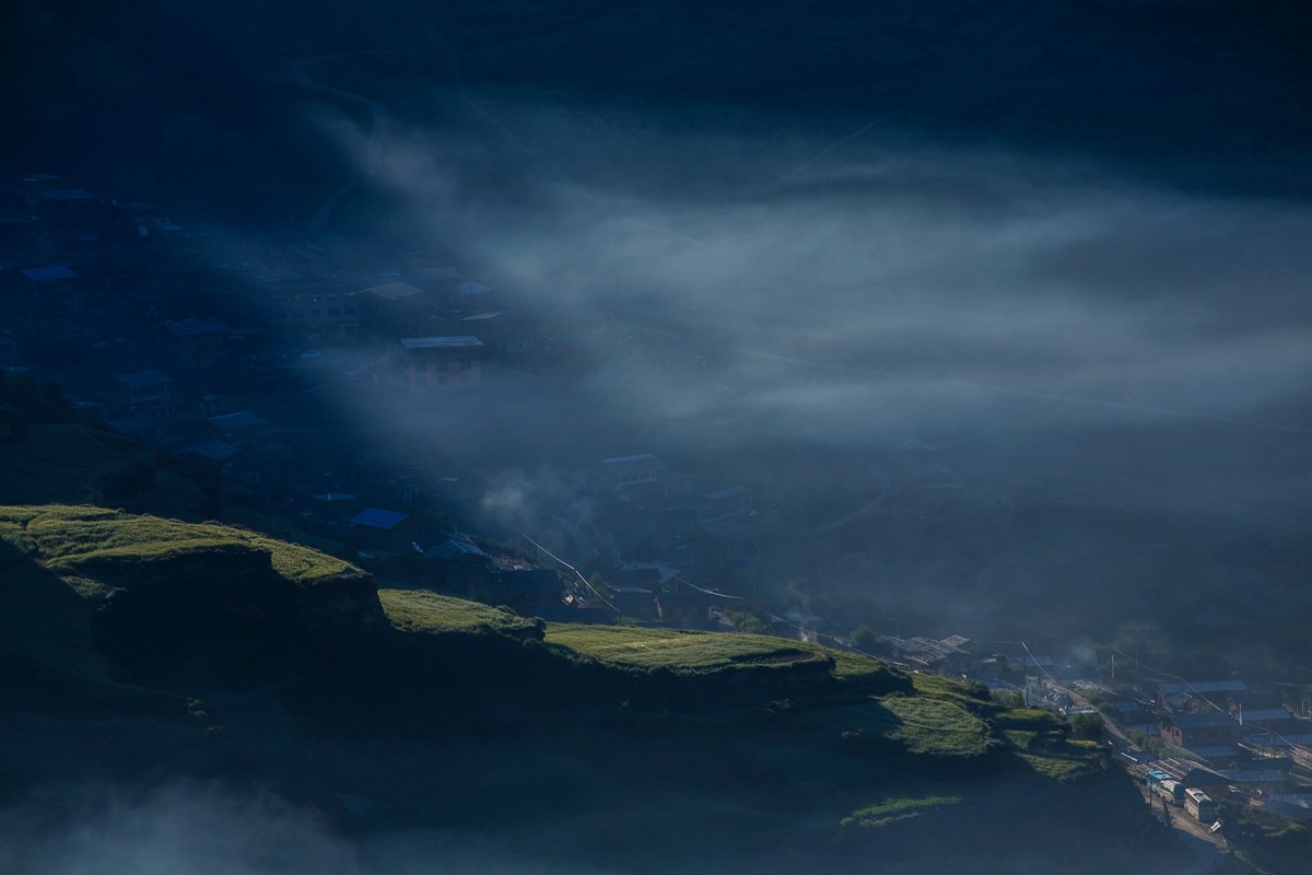 一组扎尕那风光，贺好友“雲龍觀海”再挑重担！