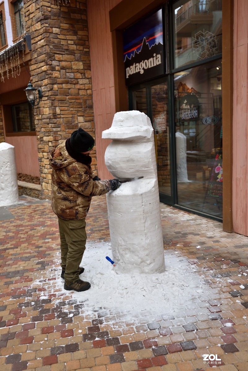 太子城高铁站与太舞小镇