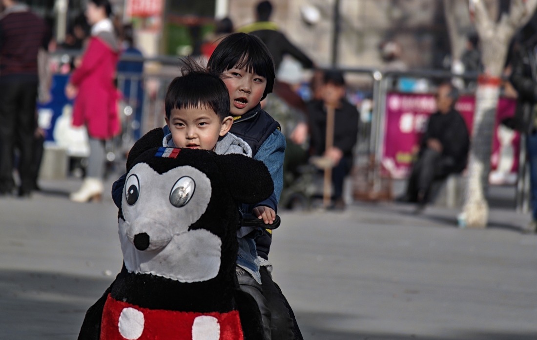 #尼康纪实类作品赏析#【行摄金城之大街小巷】 （老阿推荐）