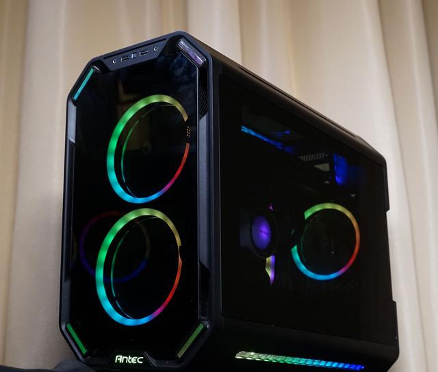 安钛克19台北展发布Cube Max机箱新品——大号Cube来了