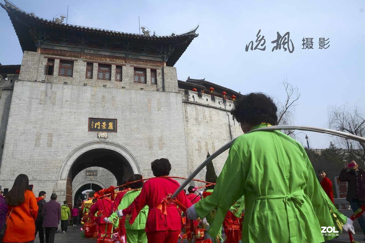 【资料片】洛阳，狗年正月十五社火盛宴