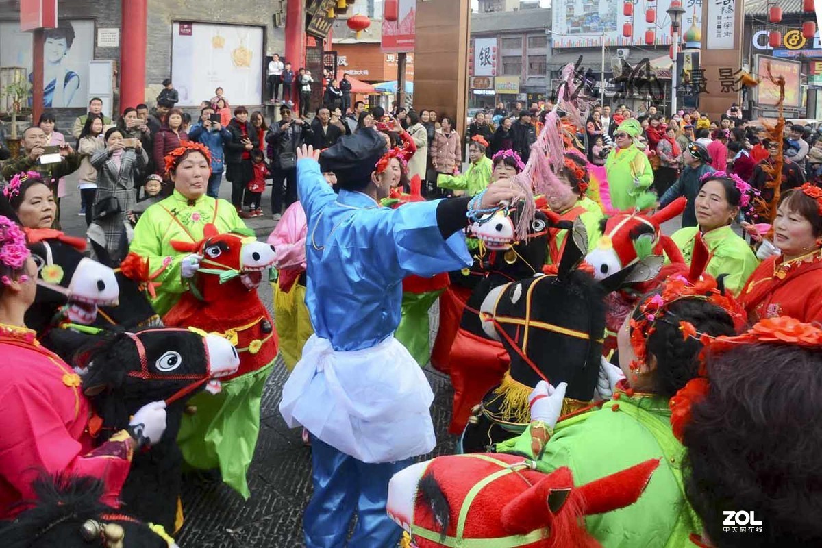 【资料片】洛阳，狗年正月十五社火盛宴