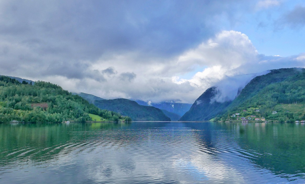 一组旅游《欧洲风景》他们这是生活在画中，疑惑国外摄影作画的大师真实水平。